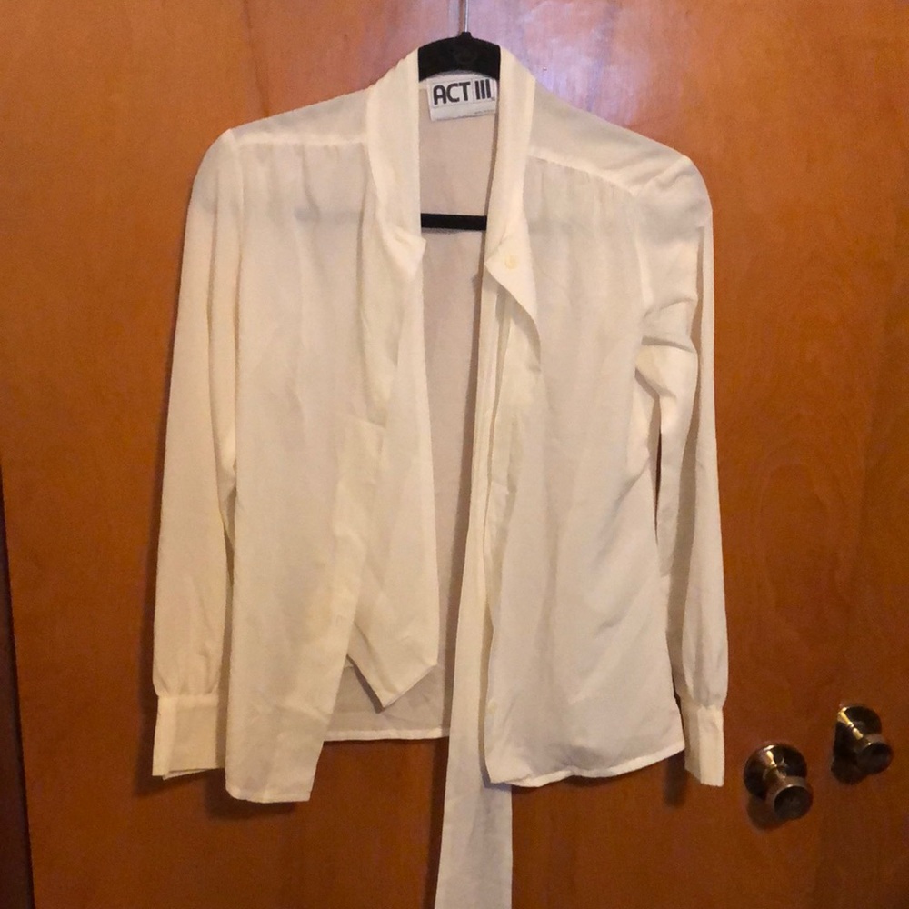 Act III vintage small button down blouse with necktie detail